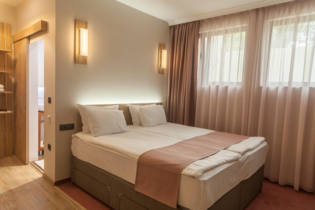 Hugo Hotel ヴァルナ エクステリア 写真
